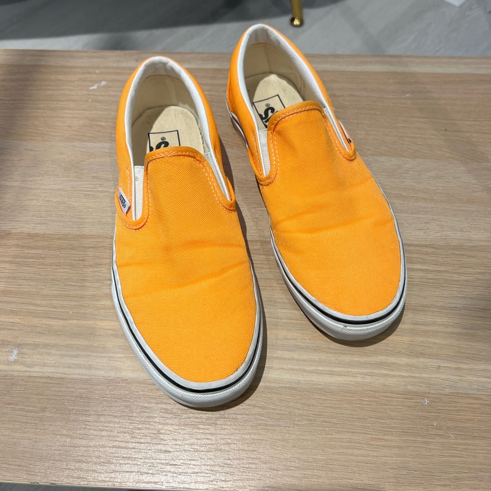 Orange Vans size 7